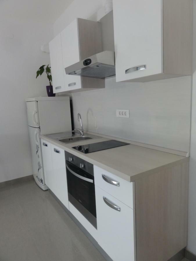 Apartment Roni Zára Kültér fotó